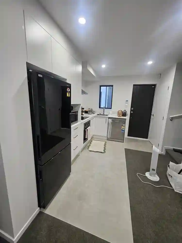 Sunny room furnished room in Hender