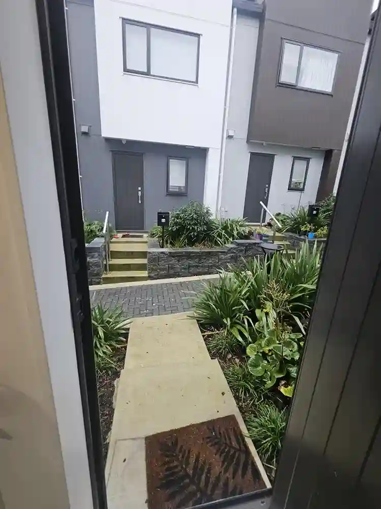 Sunny room furnished room in Hender