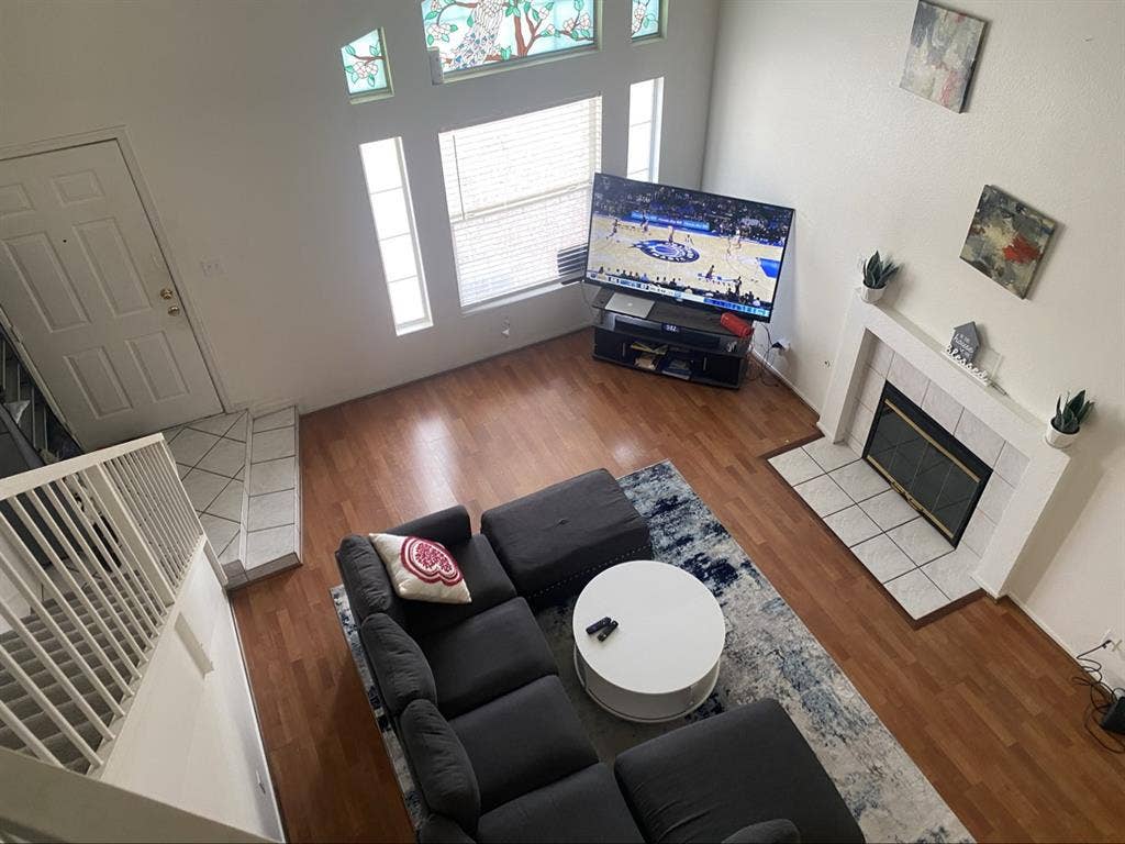 Furniture room and private bathroom