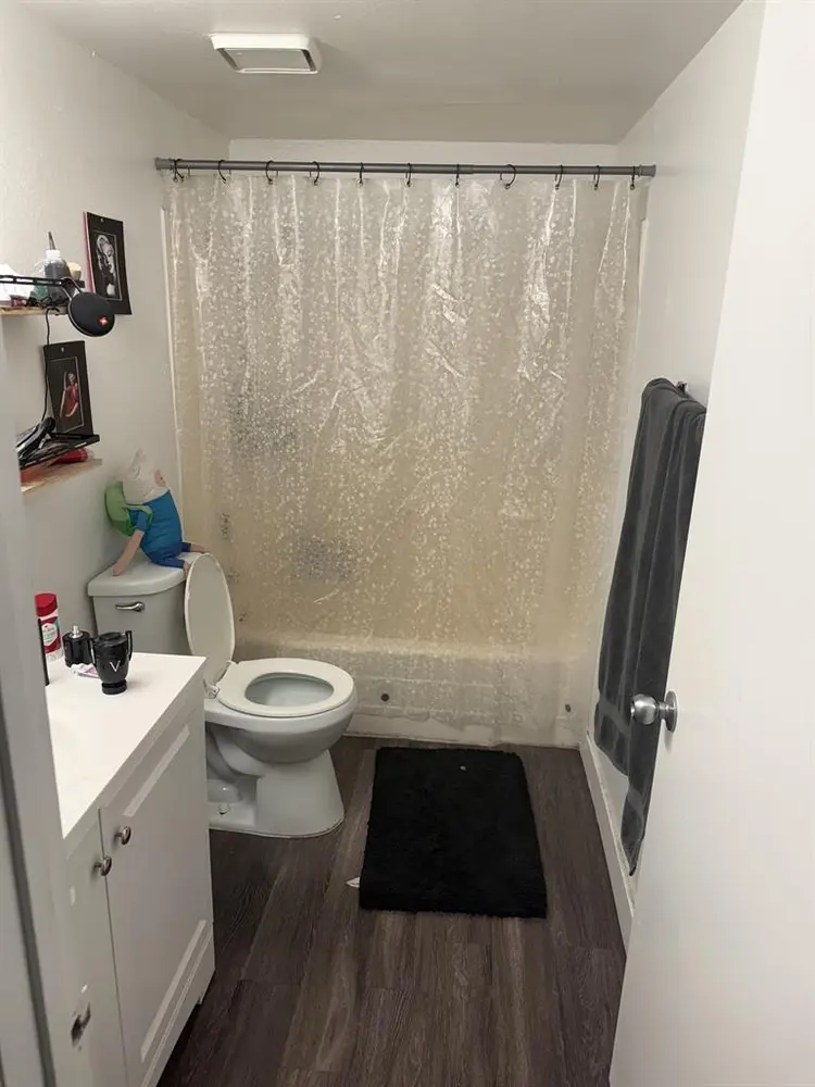 Room for rent in Downtown PS