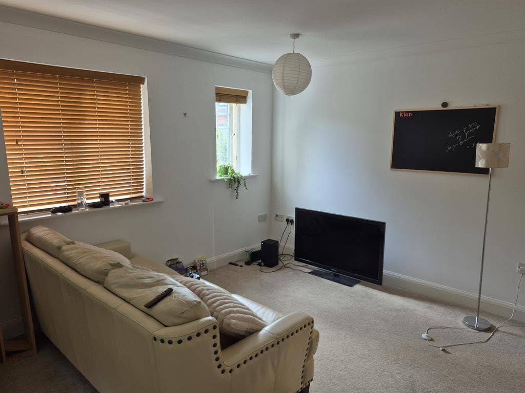 2 person flat in Wantage