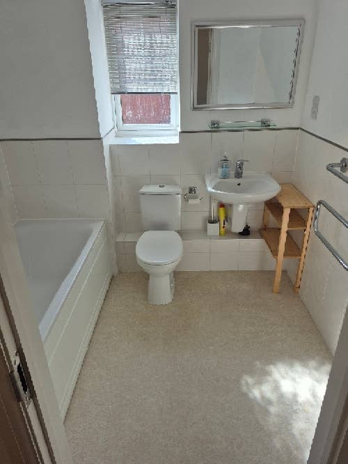 2 person flat in Wantage