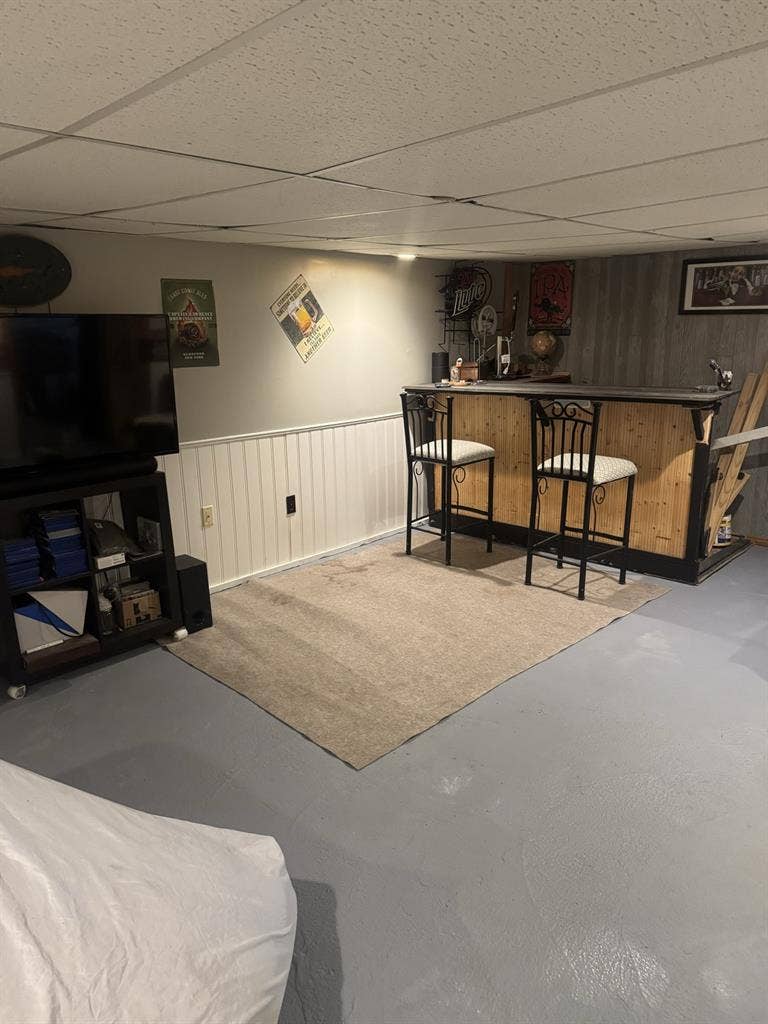 Shared house pvt bath/bed/living rm