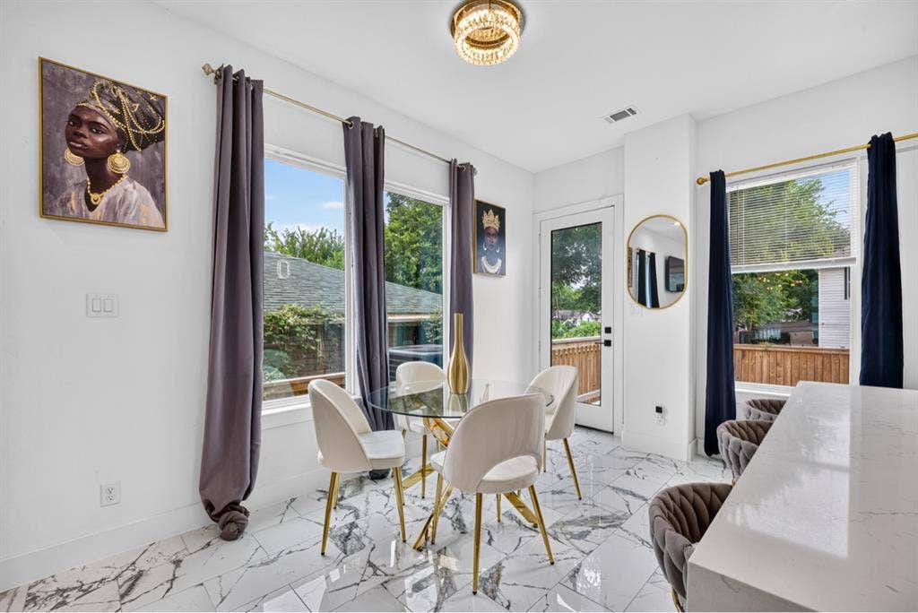 luxury/Airbnb-style