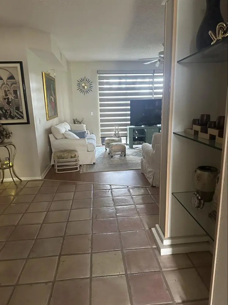 100 deposit and pay rent you in