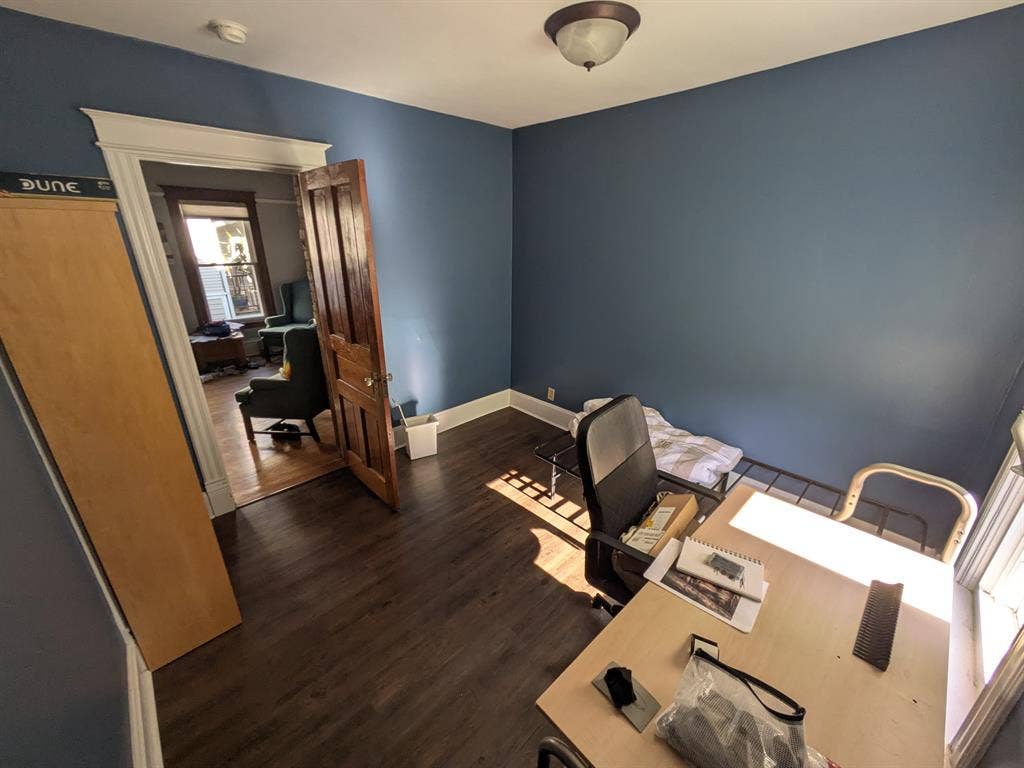 Share 2nd story flat, Schenk-Atwood