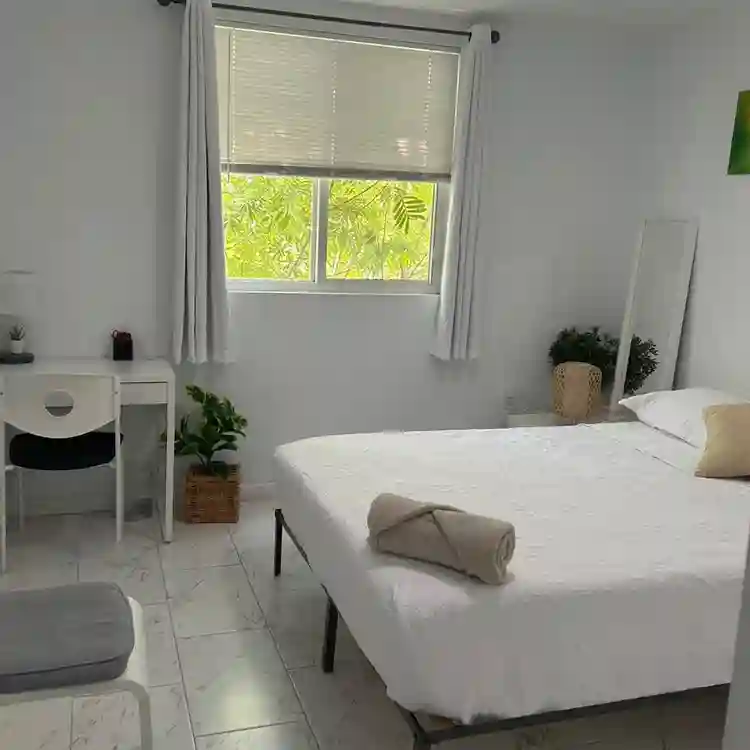 Habitación Amoblada