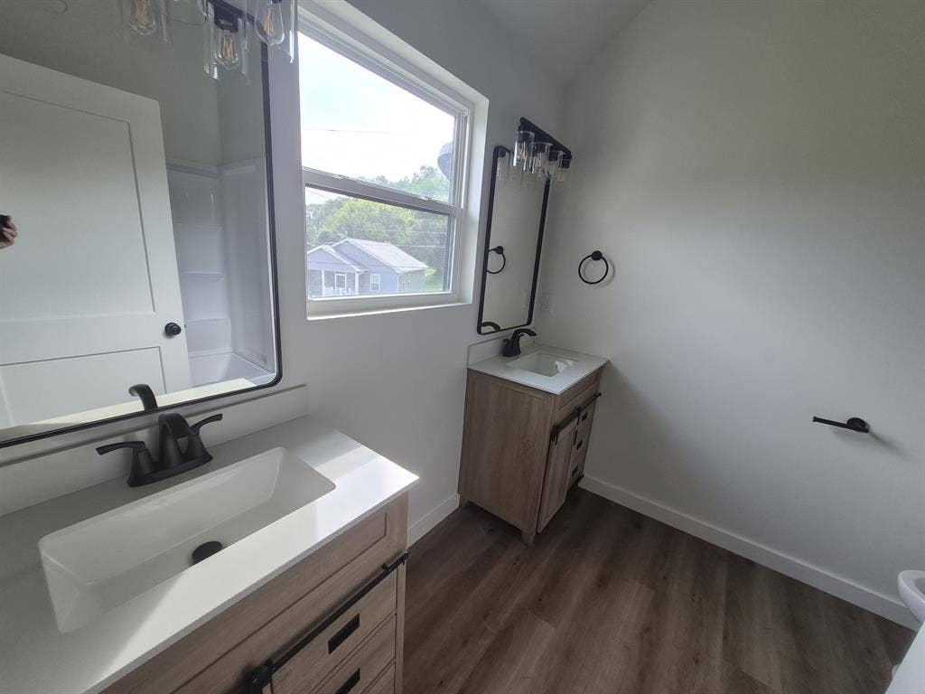 Brand new duplex in Old North Knox