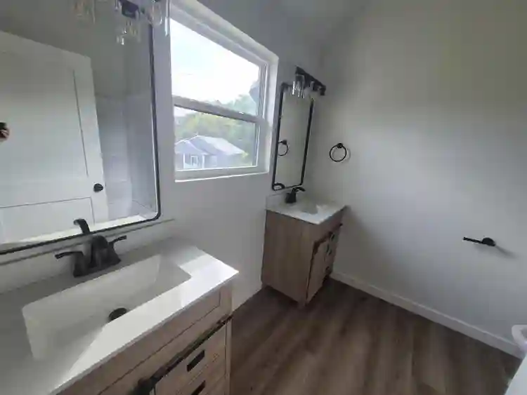 Brand new duplex in Old North Knox