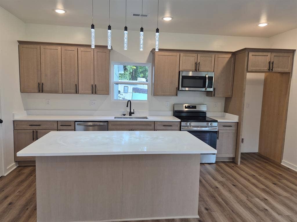 Brand new duplex in Old North Knox