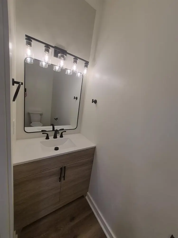 Brand new duplex in Old North Knox