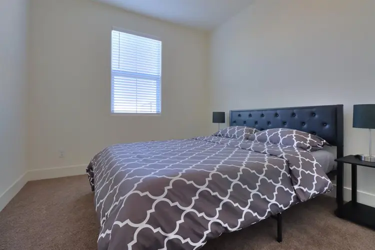 Room In Visalia (CA) With Utilities