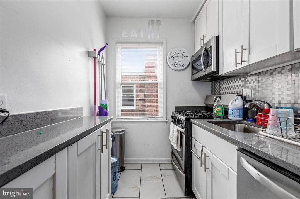 2-BEDROOM APARTMENT IN HILLCREST