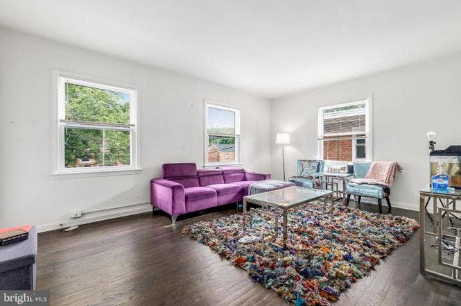 2-BEDROOM APARTMENT IN HILLCREST
