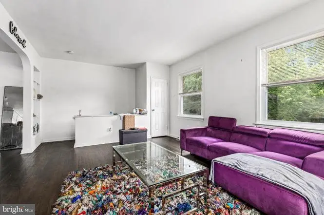 2-BEDROOM APARTMENT IN HILLCREST