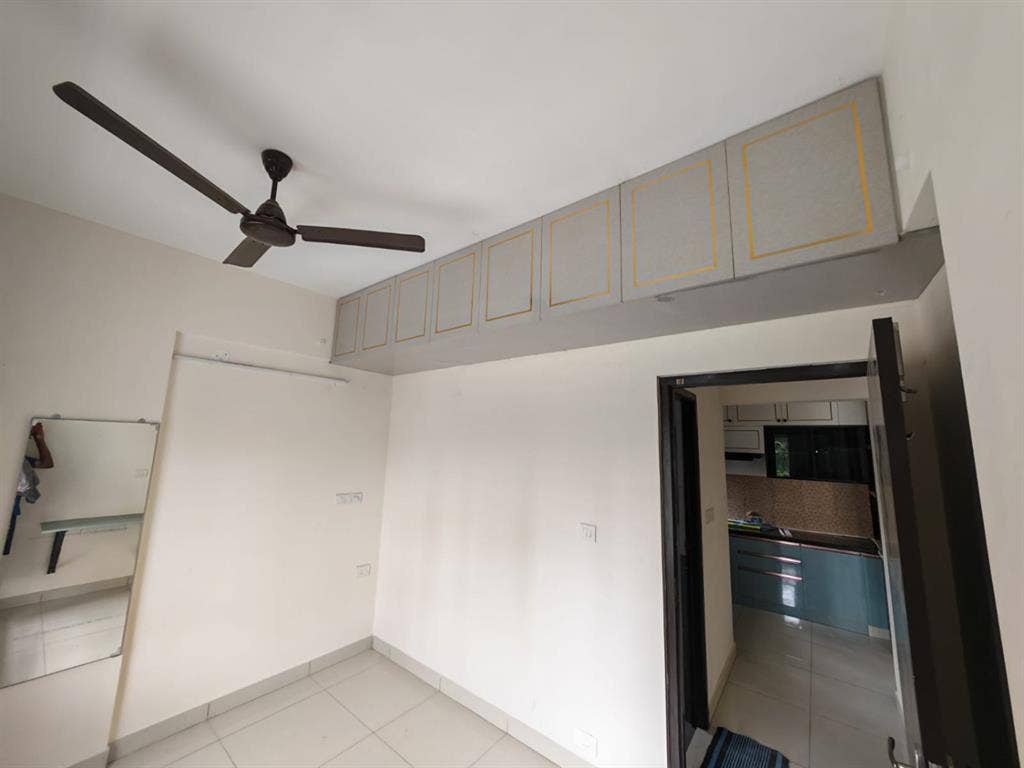 1BHK is available for rent with A/C