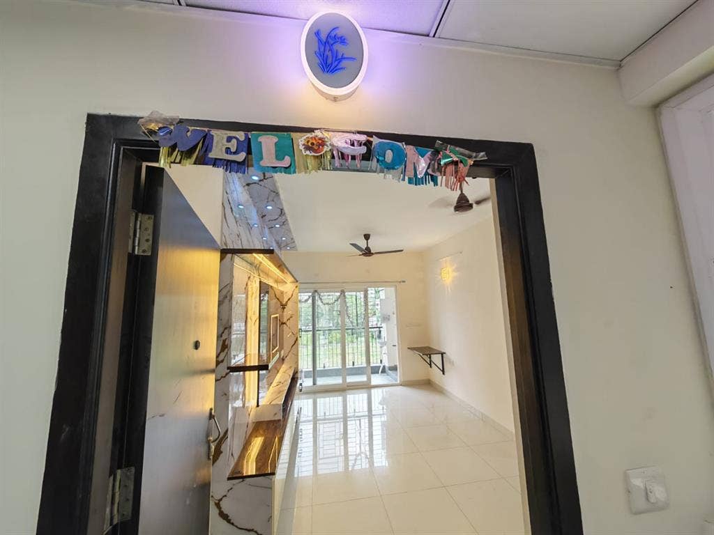 1BHK is available for rent with A/C