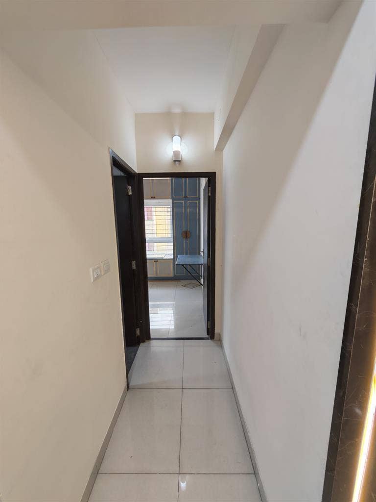 1BHK is available for rent with A/C