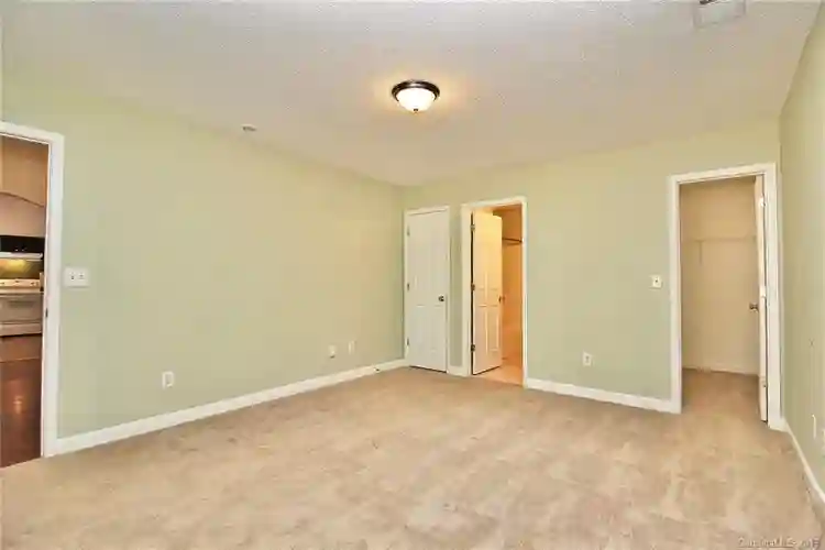3 BR in Charlotte