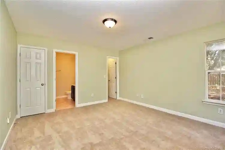3 BR in Charlotte