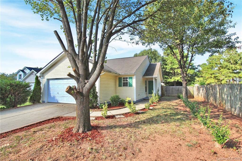 3 BR in Charlotte