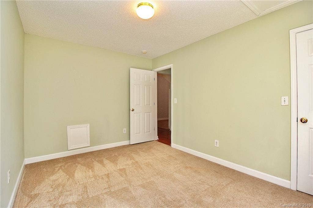 3 BR in Charlotte