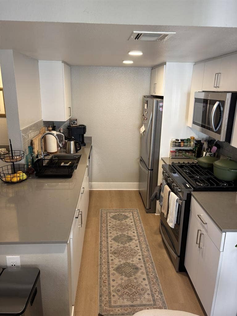 Seeking Housemate to Takeover Lease