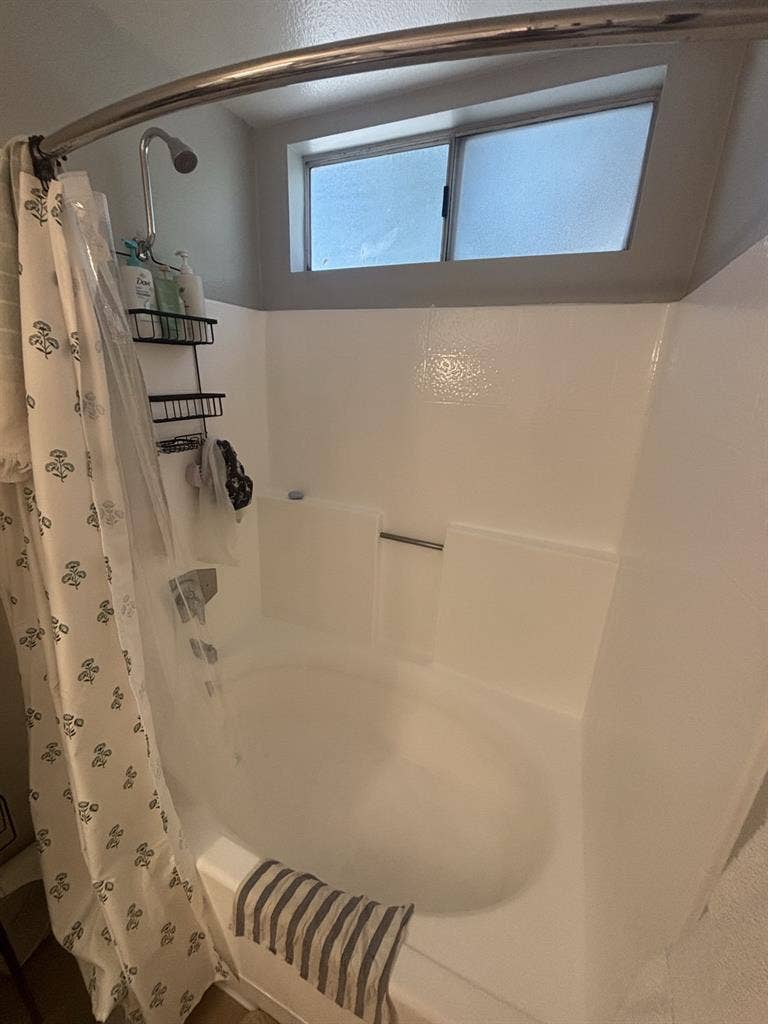 Seeking Housemate to Takeover Lease