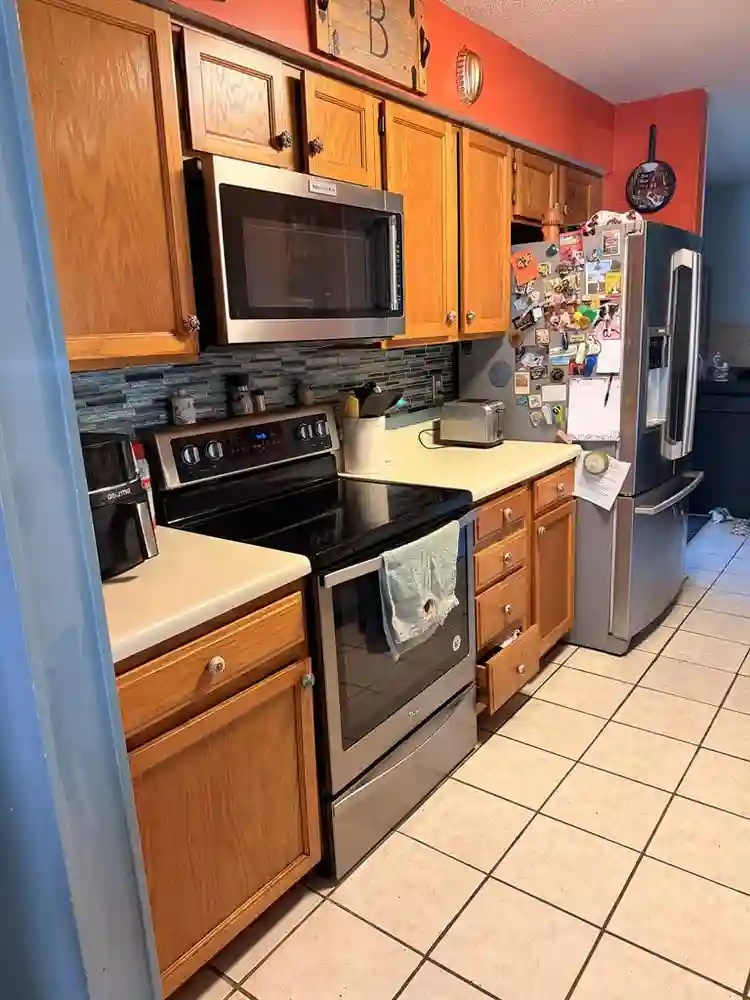 Room for rent in west Ashley house!