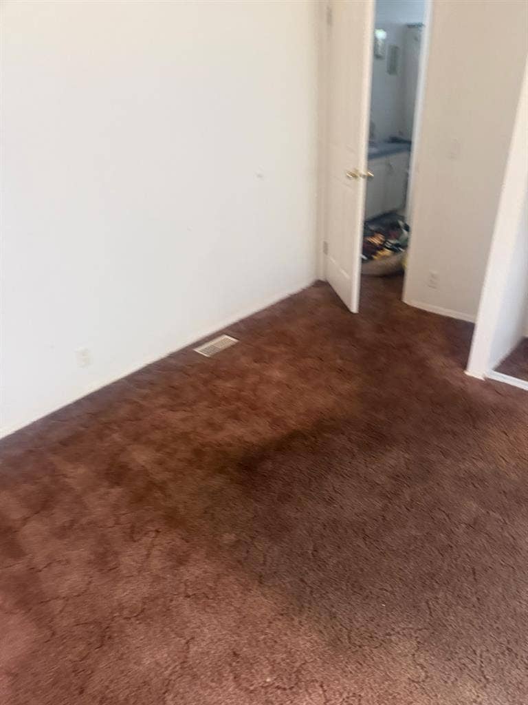 Room for rent in Oregon City!