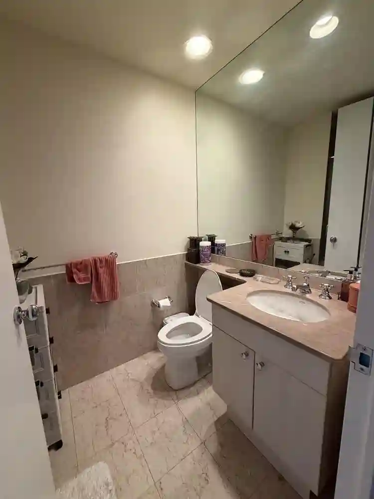 Spare Bedroom W/ Private Bath UES