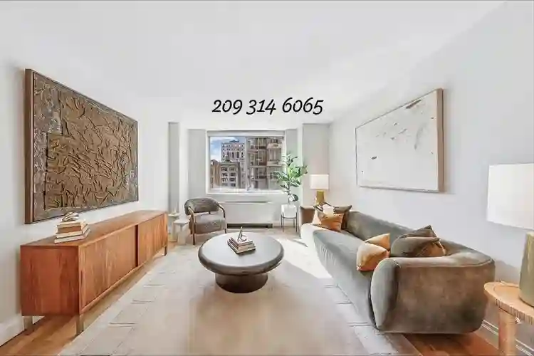An exciting Manhattan neighborhood
