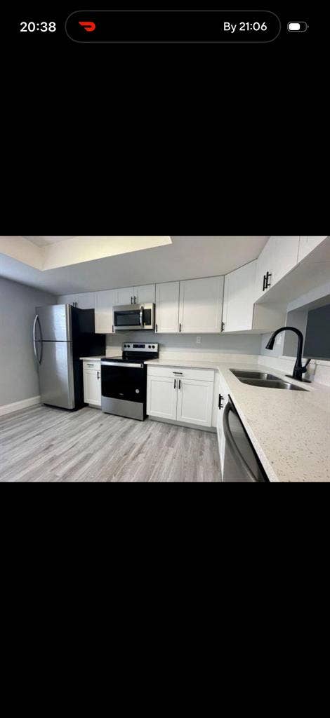 2b/2.5ba townhouse on the river