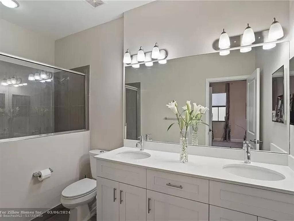 Master Bedroom with Large Bathroom