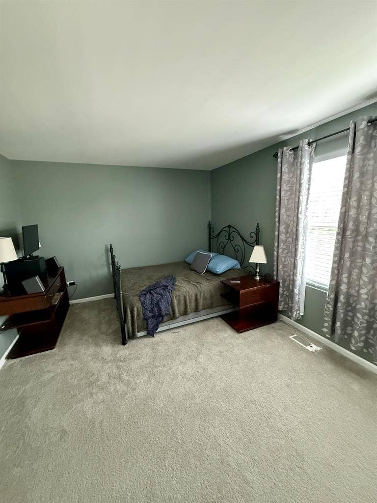 Newer Construction /Room For Rent