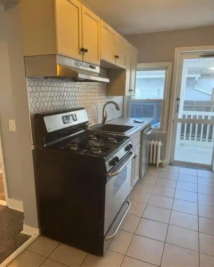 2 Bedroom Coastal Apt. for Rent
