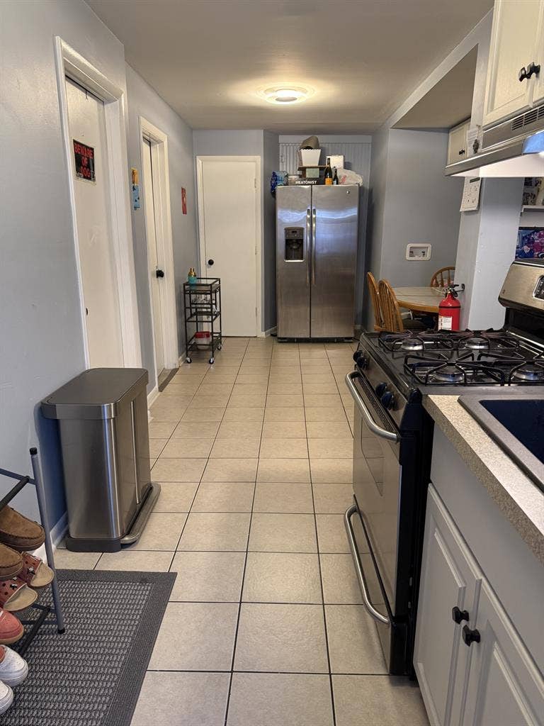 2 Bedroom Coastal Apt. for Rent