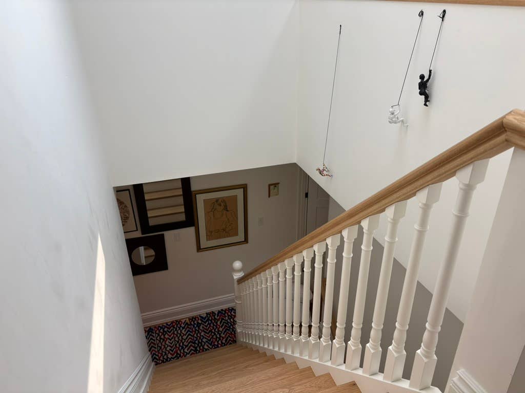 Seeking clean, friendly roomate