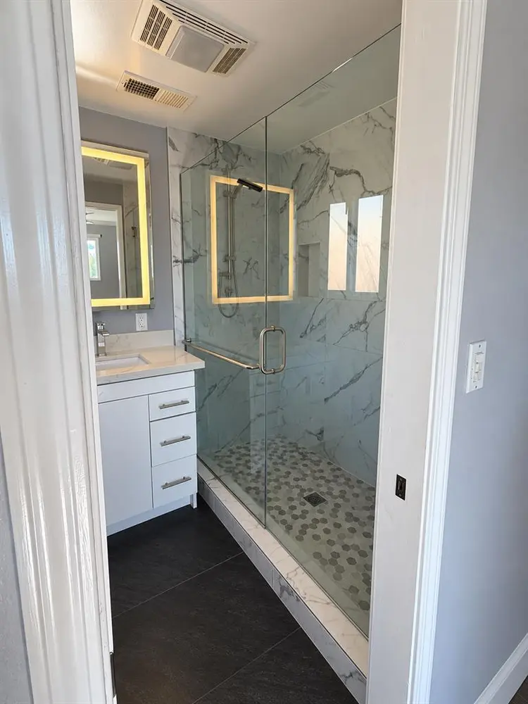 ****West Torrance Gem****