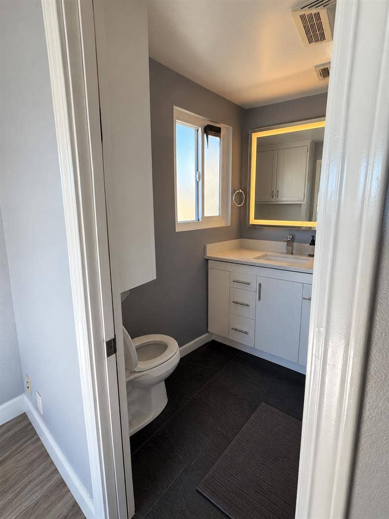 ****West Torrance Gem****
