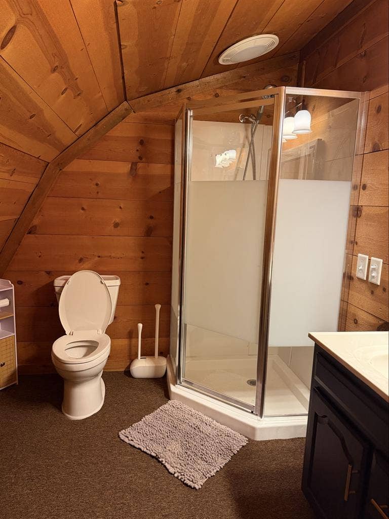 Cedar loft 1 bedroom 1 bathroom