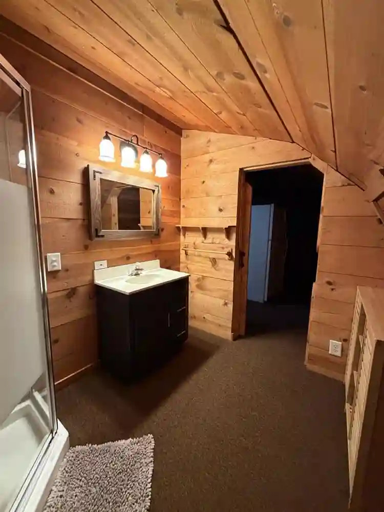 Cedar loft 1 bedroom 1 bathroom
