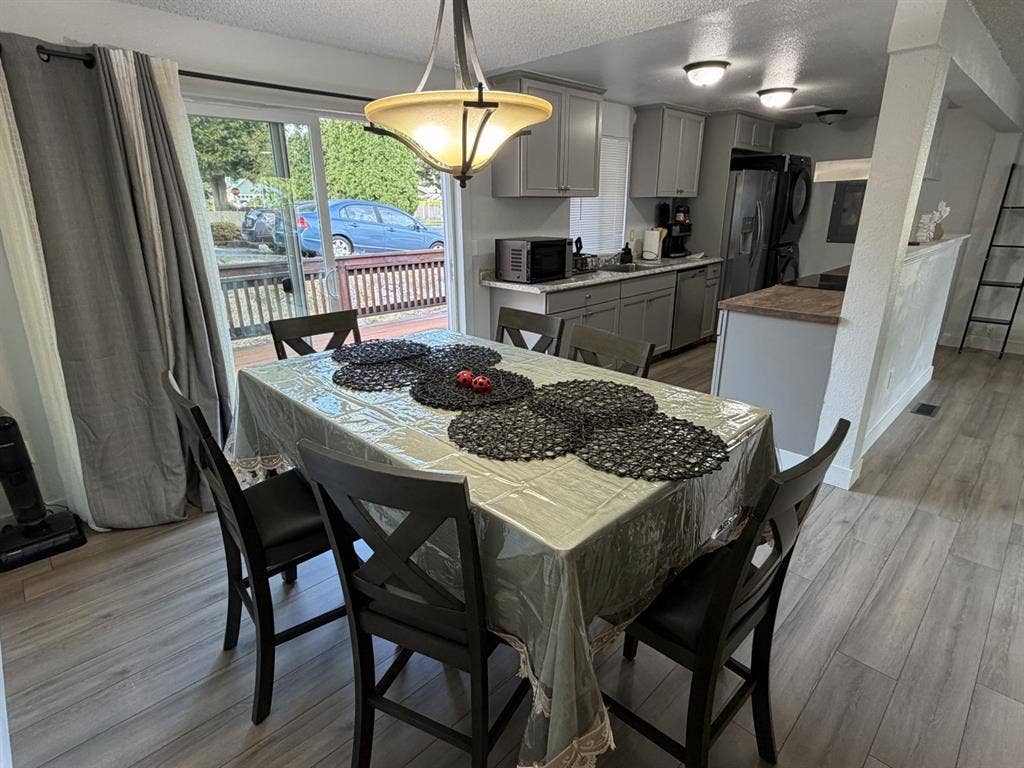 Beautiful cozy home in Everett