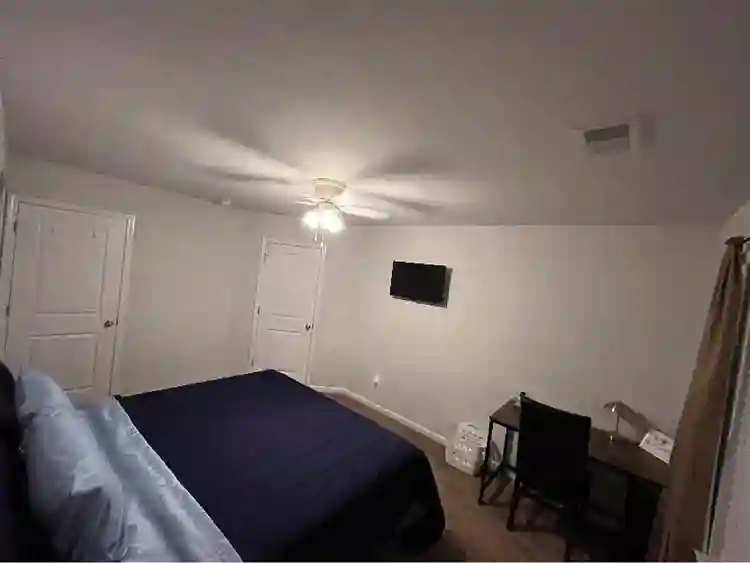 Large private room in Wescott