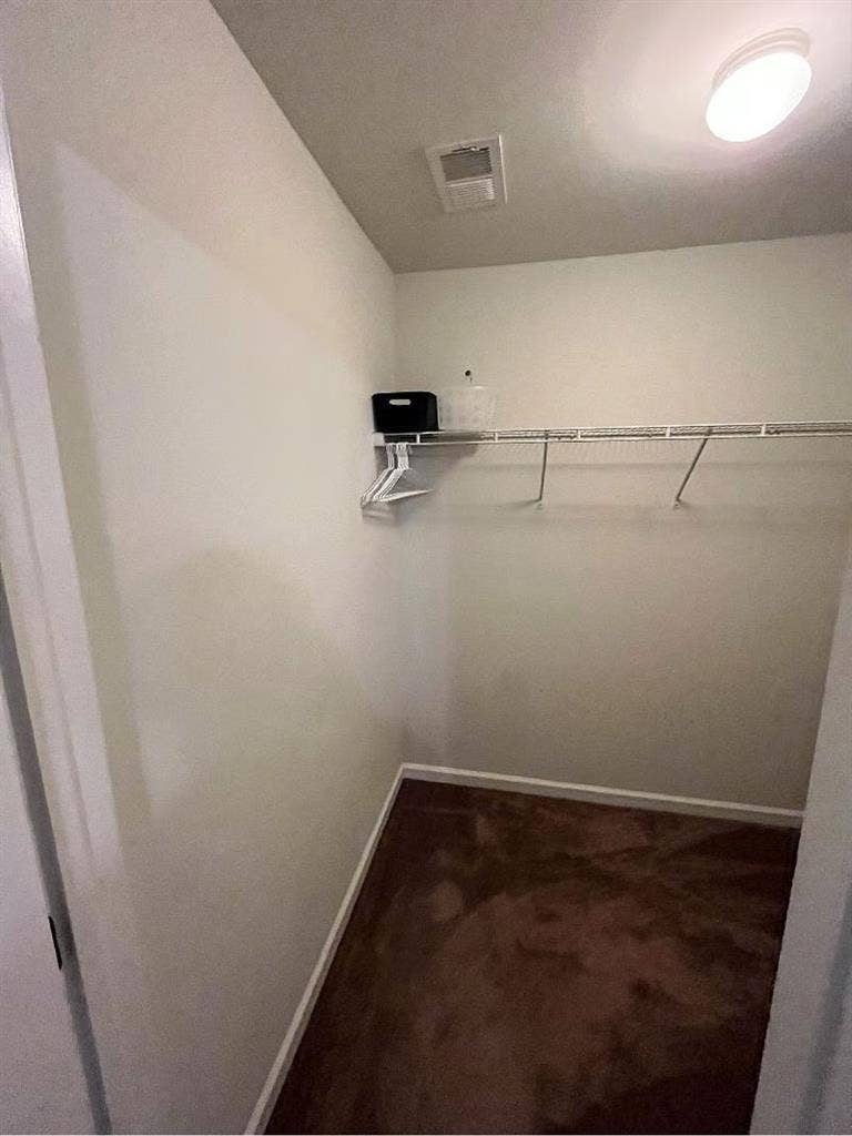 Large private room in Wescott
