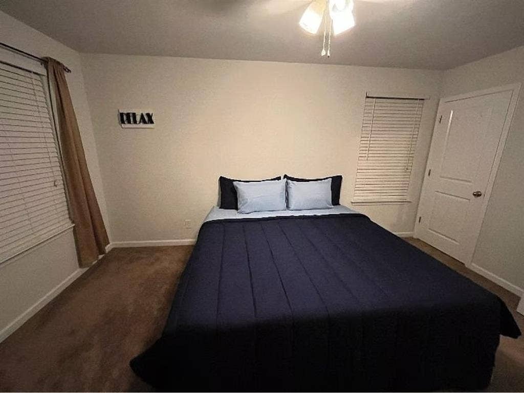 Large private room in Wescott