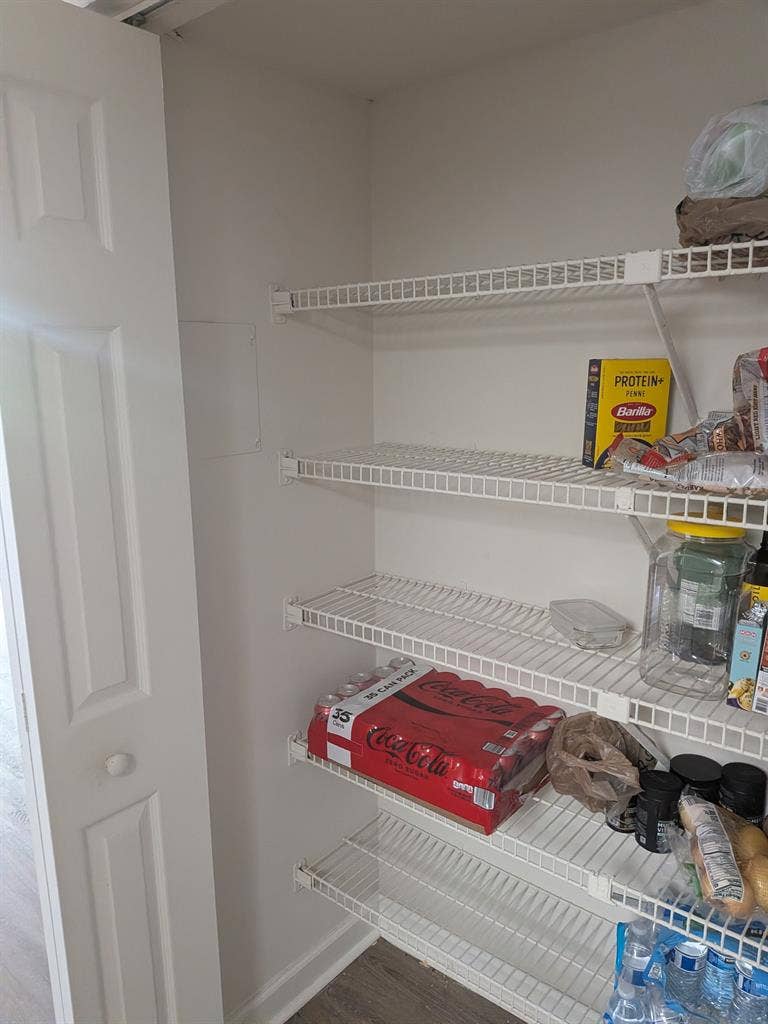 Private room avail in Miami lakes
