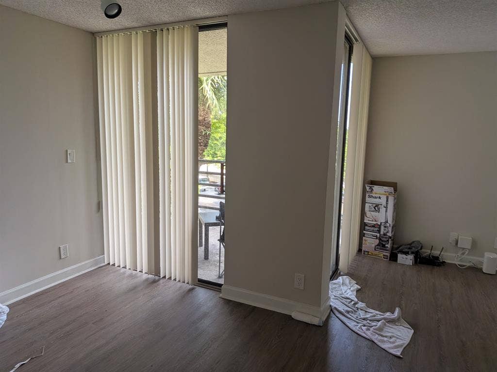 Private room avail in Miami lakes