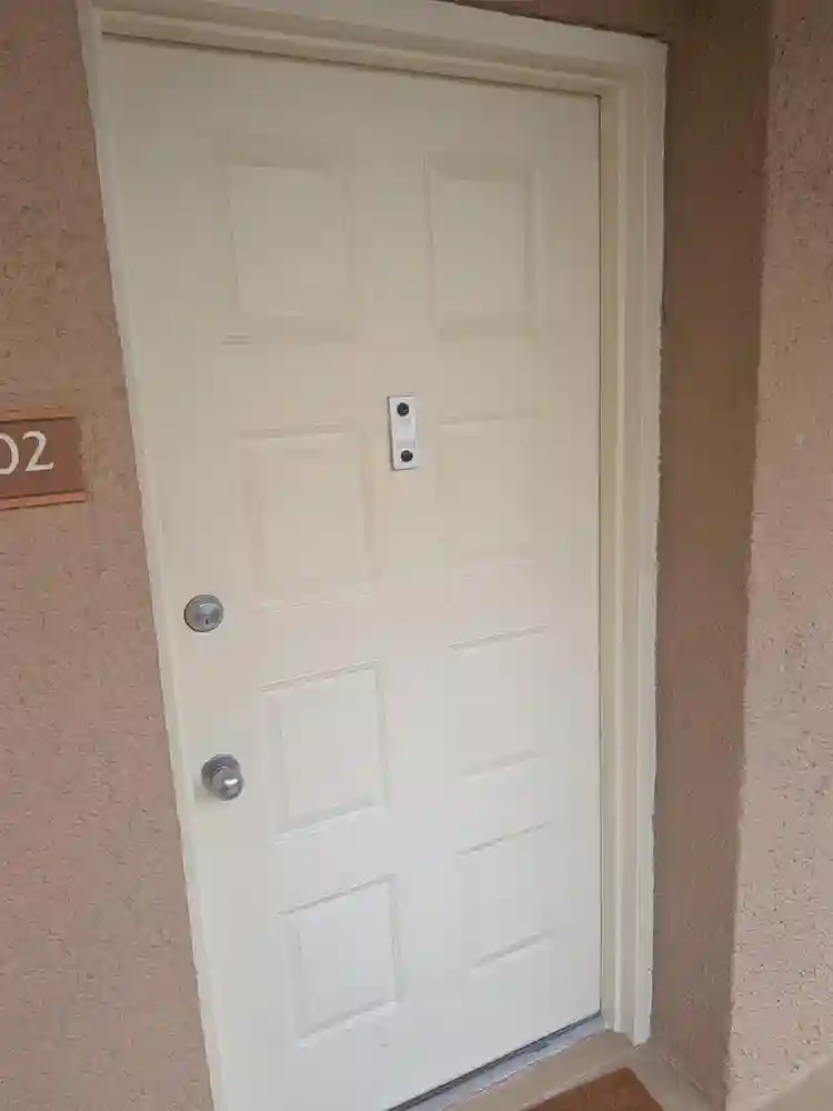 Private room avail in Miami lakes