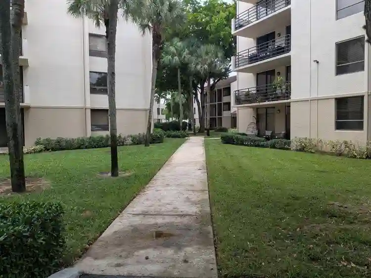 Private room avail in Miami lakes